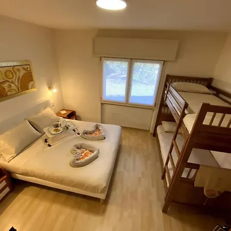 Casa Veronica Con Giardino 베르바니아